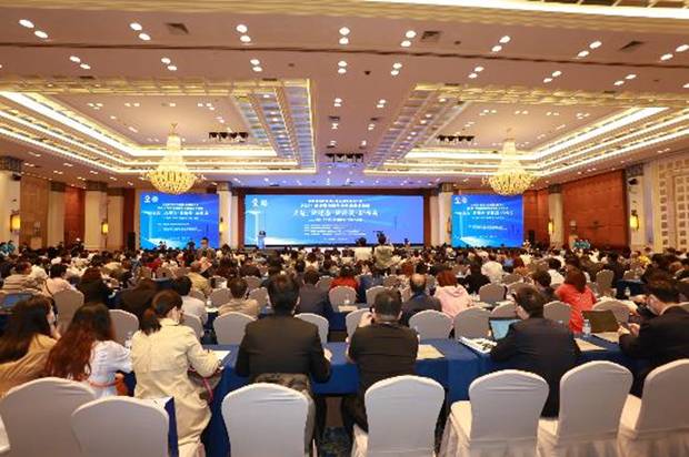 https://news.xidian.edu.cn/__local/5/A1/39/424F26CCA83A5976846DEB93923_B24480AA_CD3A.jpg