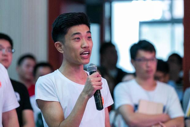 http://news.xidian.edu.cn/__local/E/60/90/5481BA6037F28D75ED7B859E85F_E4E05749_4386B.jpg