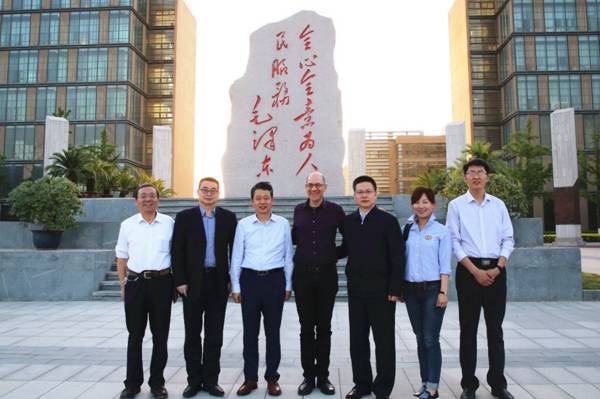 http://news.xidian.edu.cn/__local/A/E7/1C/4F9BD8C0329CB9125D12BDA9904_76D00E01_A5B19.jpg