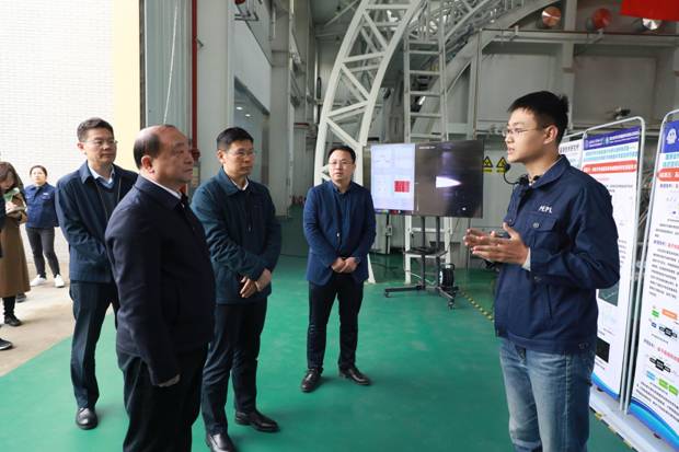 https://news.xidian.edu.cn/__local/6/0E/4E/96EE939EE4D3DBAD3EFEEDBB17C_4671321B_431C4.jpg