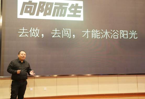https://news.xidian.edu.cn/__local/6/0D/B0/6491B3DBF187C0F9F04C0B72F0B_36180EF1_39B15.jpg