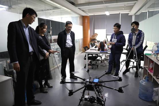 https://news.xidian.edu.cn/__local/3/62/19/B2C2496A41C835EE0E1F6678DC0_AF951747_3D559.jpg