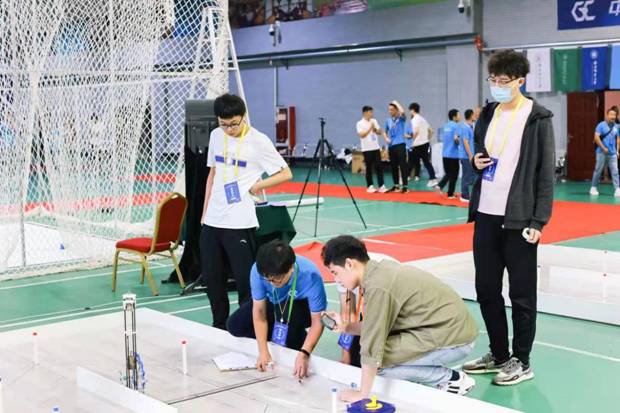 https://news.xidian.edu.cn/__local/9/AF/97/A86E39494E09D858E9C61774AF2_9B2A164C_27DFA.jpg