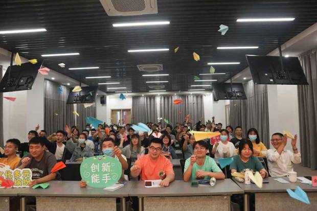 https://news.xidian.edu.cn/__local/F/6B/18/040AF63B08362AF03C6509D08F1_9FF1571F_F685.jpg